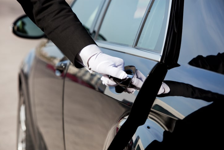 Private transportation etiquette for travelling